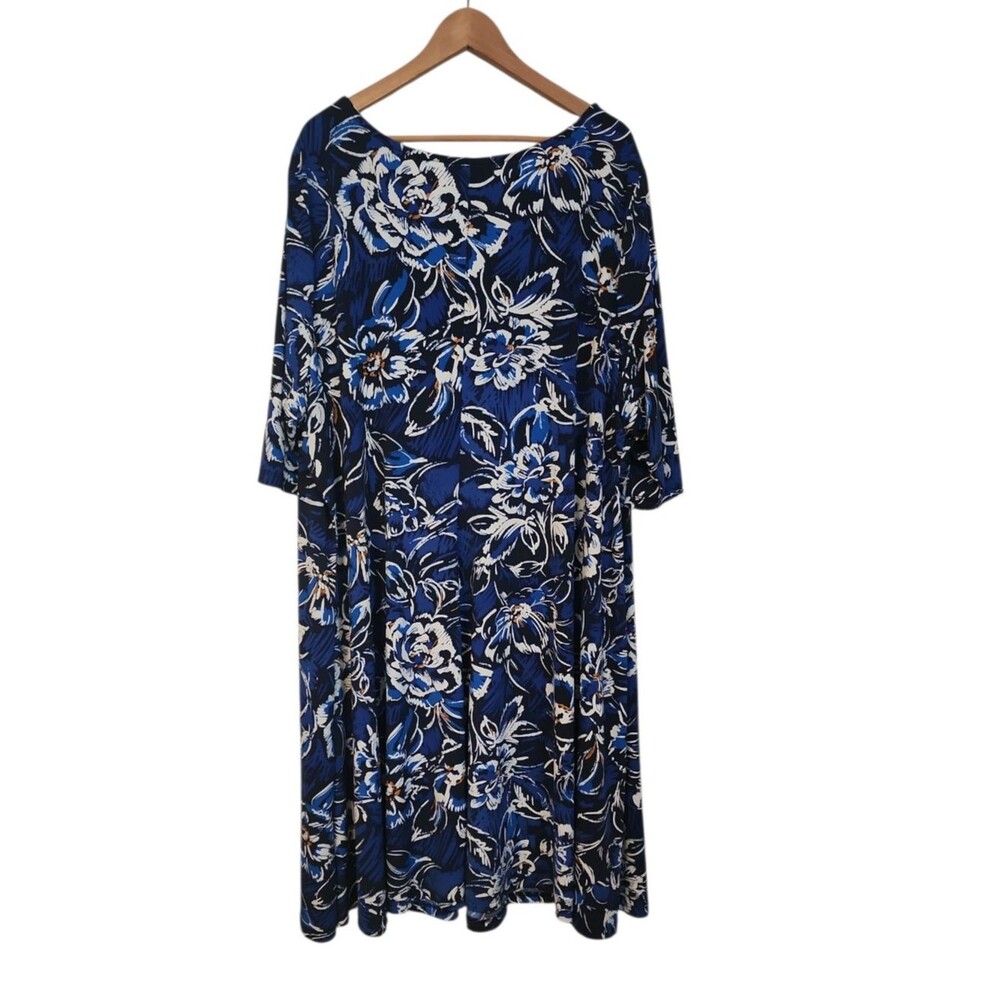 Roamans Swing Dress Woman's Plus size 4X 3/4 sleeve Boatneck Blue White Floral - Picture 3 of 5